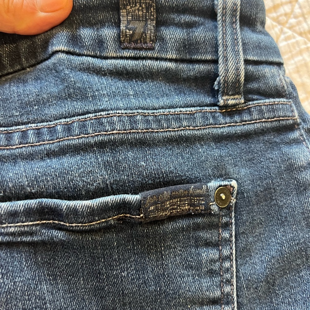 Women’s 7 for all mankind jeans size 29